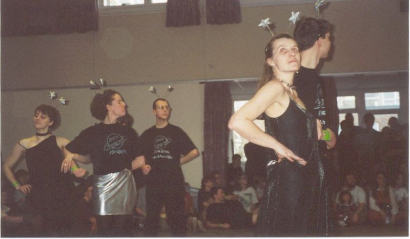 File:2001 Dance4.jpg