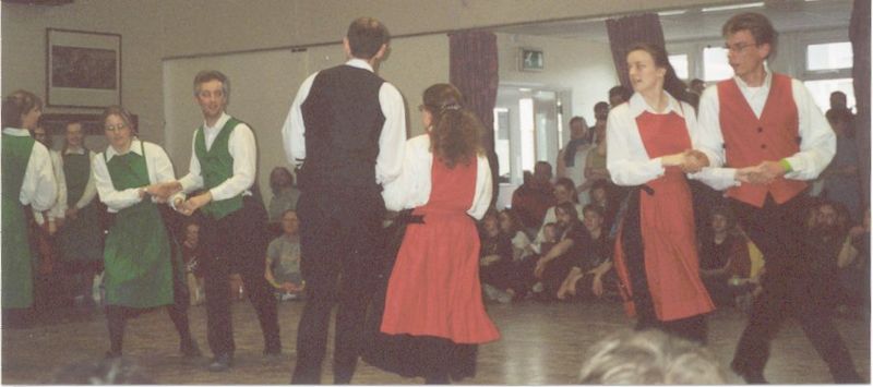 File:2001 Dance12.jpg